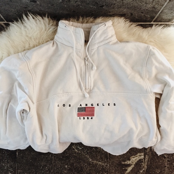 Brandy Melville Tops - Brandy embroidered sweatshirt